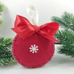 Елочная игрушка шарик из фетра своими руками Елочная игрушка шарик из фетра своими руками